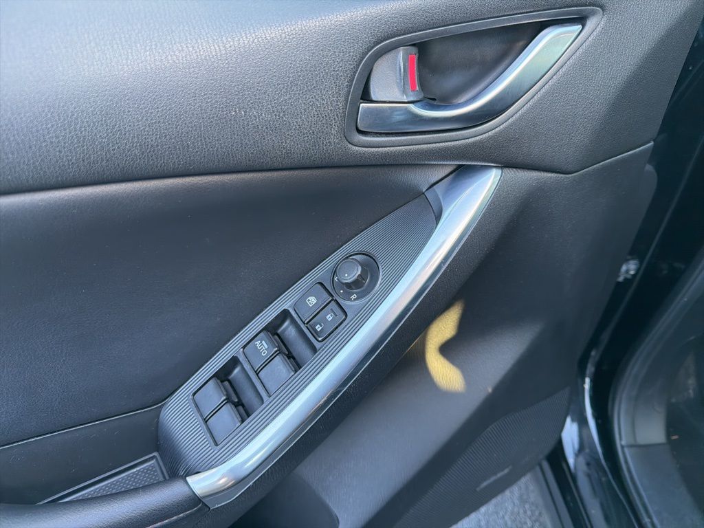 Thumbnail: 2014 Mazda CX-5 - 27