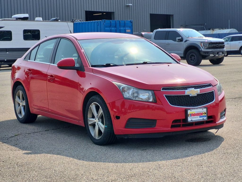 Red Hot 2014 Chevrolet Cruze Sedan Front-Wheel Drive 6-Speed Automatic Overdrive