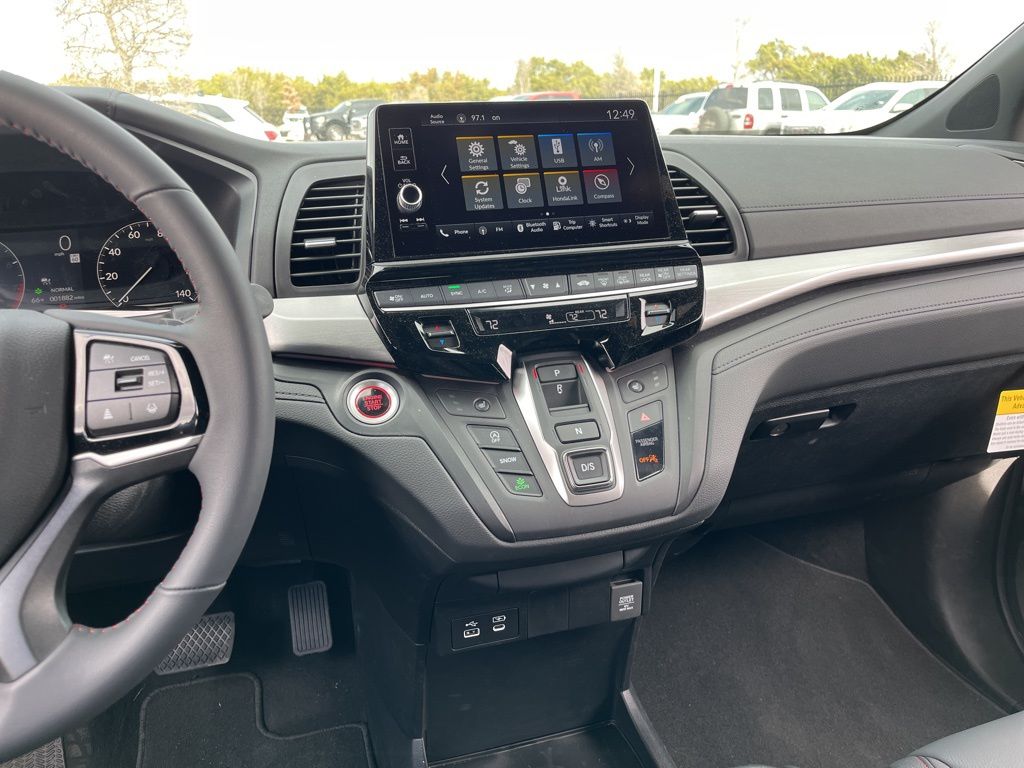 Thumbnail: 2026 Honda Odyssey - 19