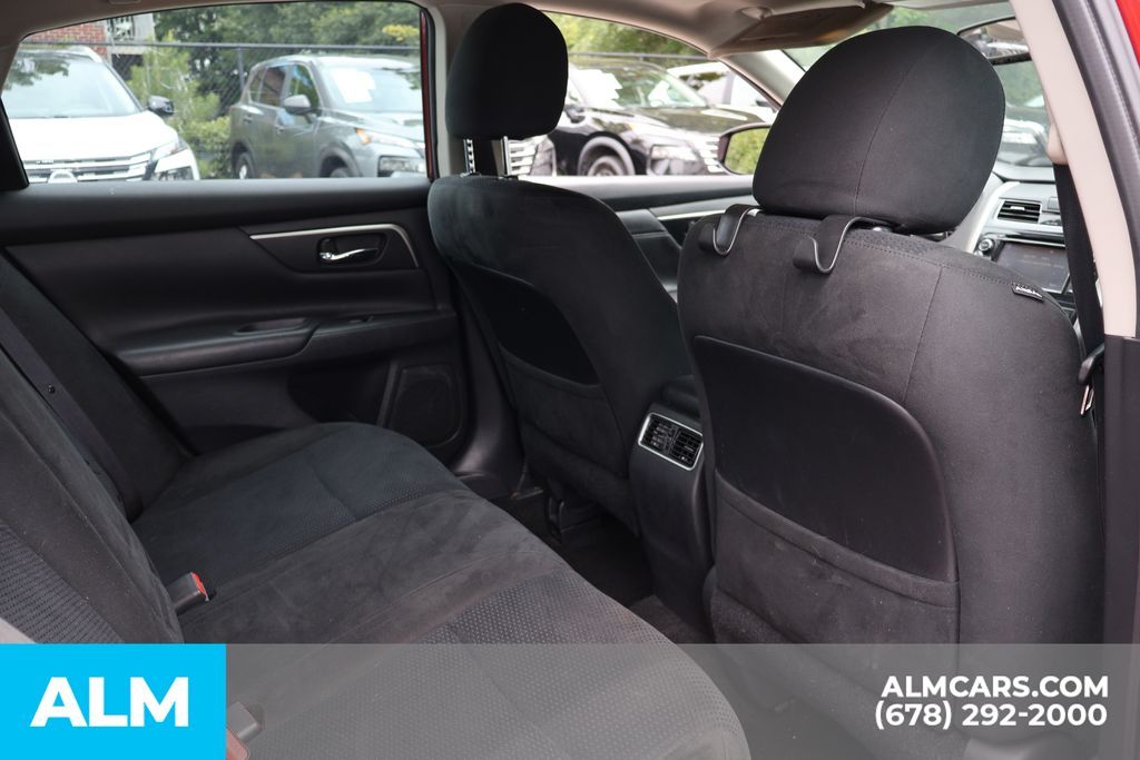 Used 2015 Red Nissan 2.5 SV image 22