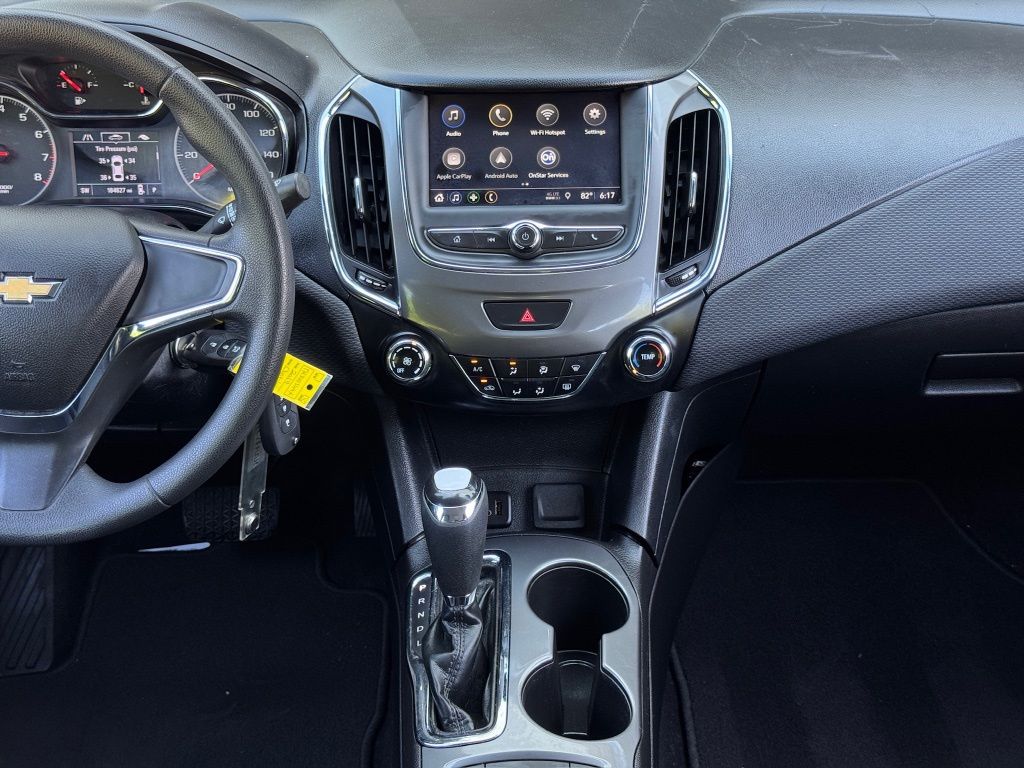 2019 Chevrolet Cruze LS - 4