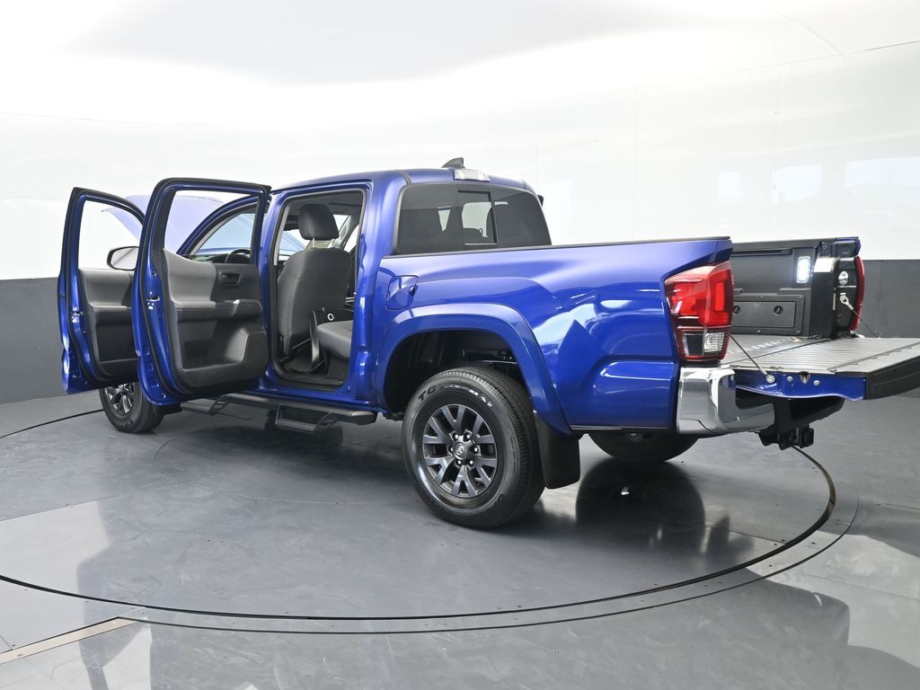 Used 2022 Blue Toyota SR5 image 61