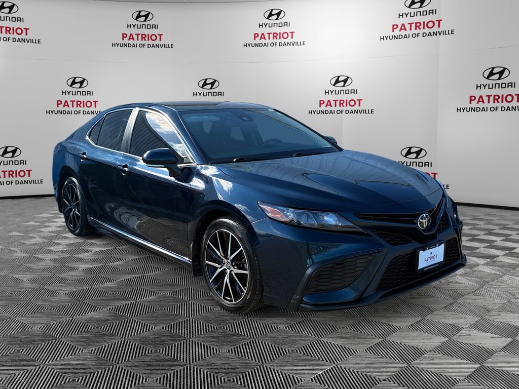2021 Toyota Camry SE Nightshade FWD
