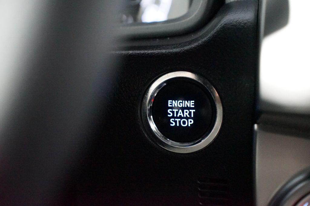 Thumbnail: 2022 Toyota 4Runner - 23