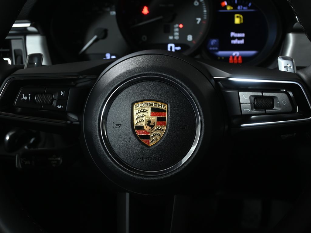 Thumbnail: 2026 Porsche Macan - 19