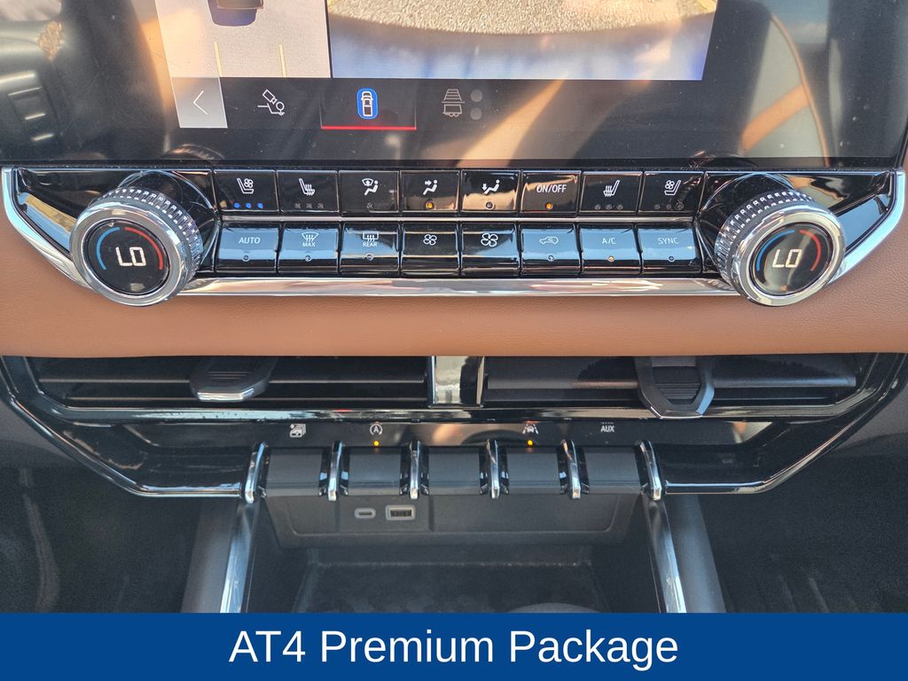 2023 GMC Canyon 4WD Crew Cab Short Box AT4