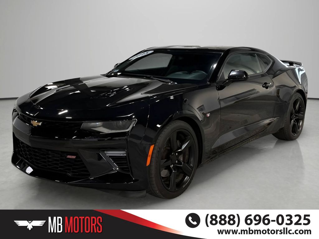Black 2018 Chevrolet Camaro Coupe Rear-Wheel Drive 6-Speed Manual