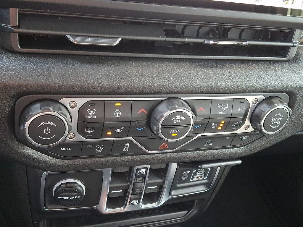 New 2026 Jeep Wrangler SUV