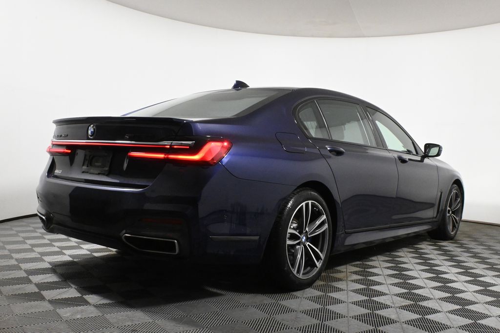 Thumbnail: 2020 BMW 7 Series - 6