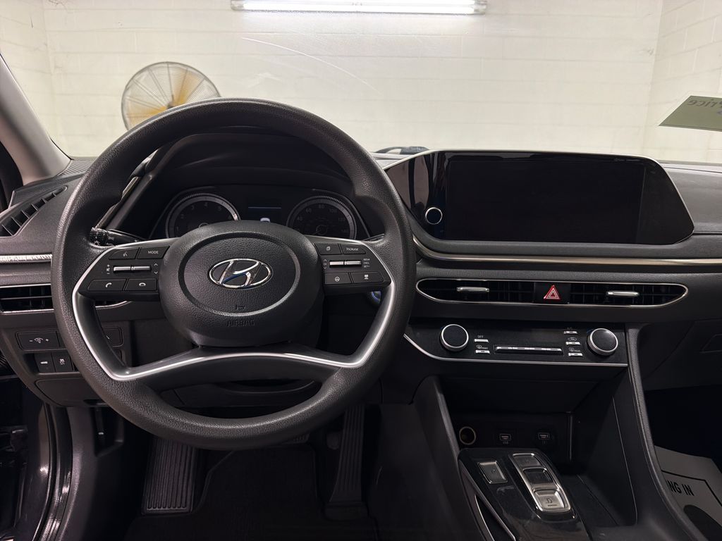 Certified Used 2023 Blue Hyundai SEL image 9