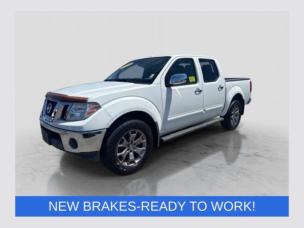 Glacier White 2014 Nissan Frontier SL Crew Cab 4WD Pickup Truck Four-Wheel Drive 5-Speed Automatic Overdrive