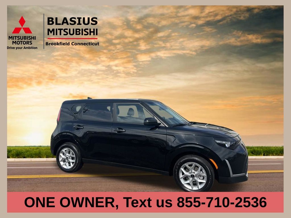 Fusion Black 2025 Kia Soul LX FWD SUV / Crossover Front-Wheel Drive Continuously Variable Transmission