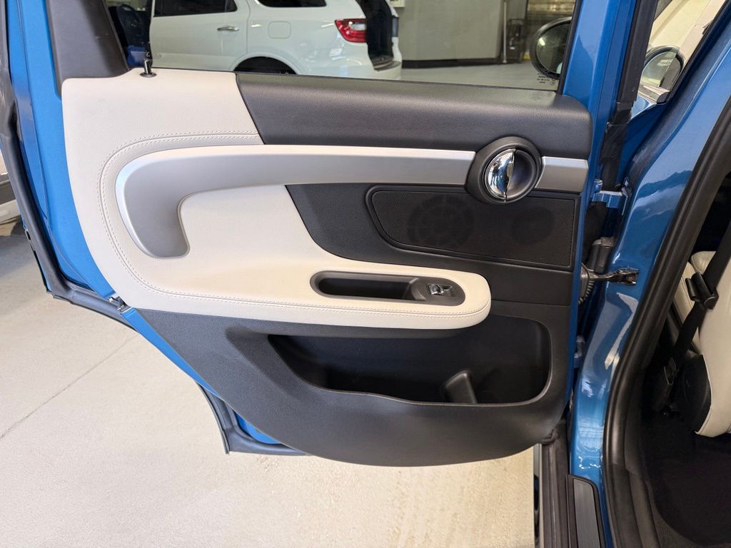 Thumbnail: 2023 MINI Cooper Countryman - 20