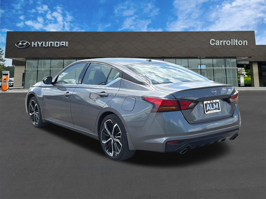 Used 2025 Gray Nissan 2.5 SR image 7