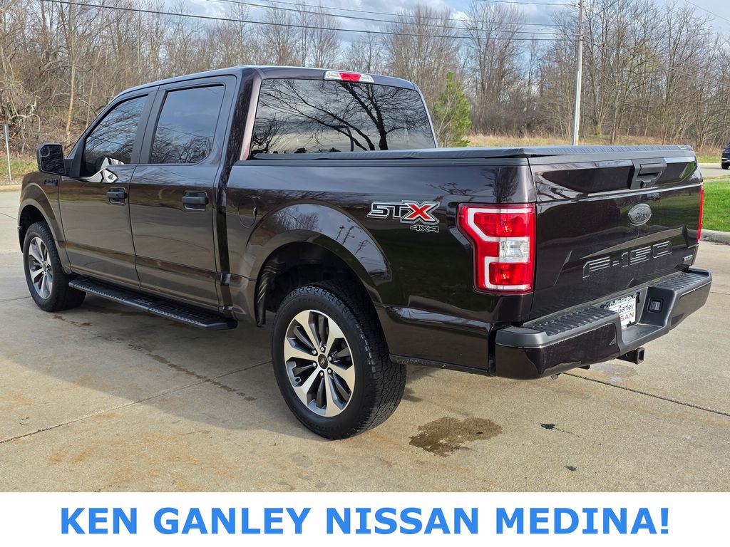 View vehicle photo 5