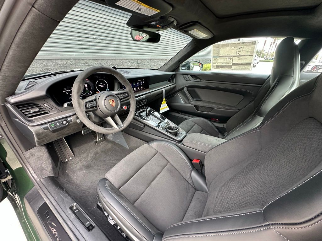 Thumbnail: 2026 Porsche 911 - 4