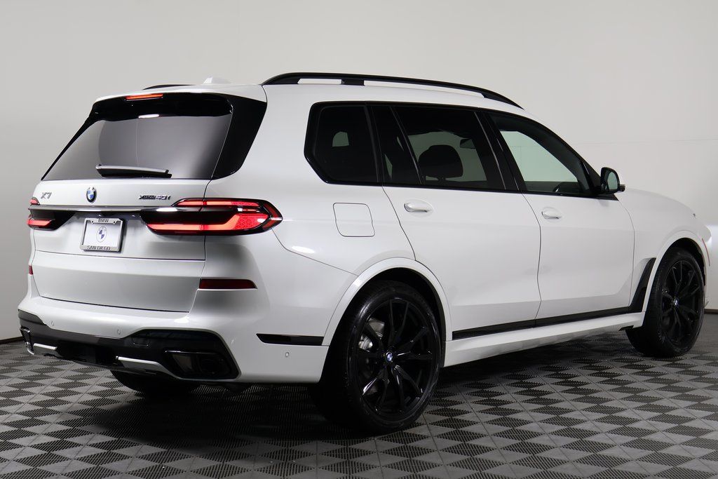 Thumbnail: 2026 BMW X7 - 2