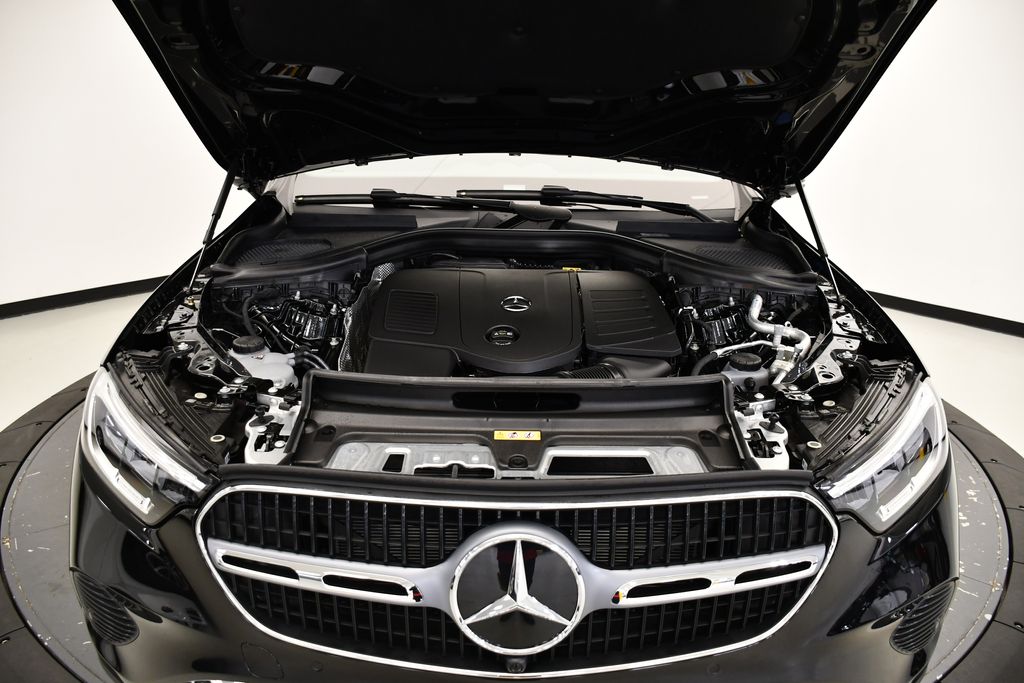 Thumbnail: 2025 Mercedes-Benz GLC - 12