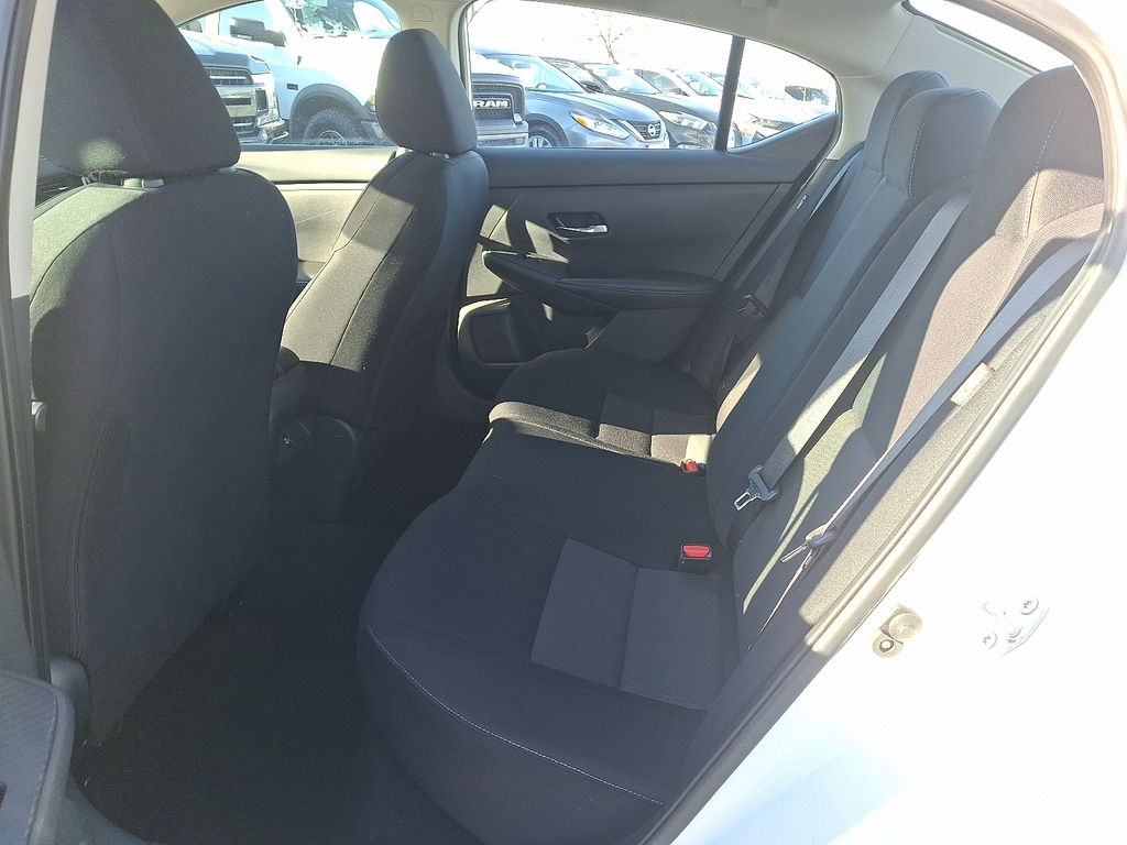 Thumbnail: 2023 Nissan Sentra - 10