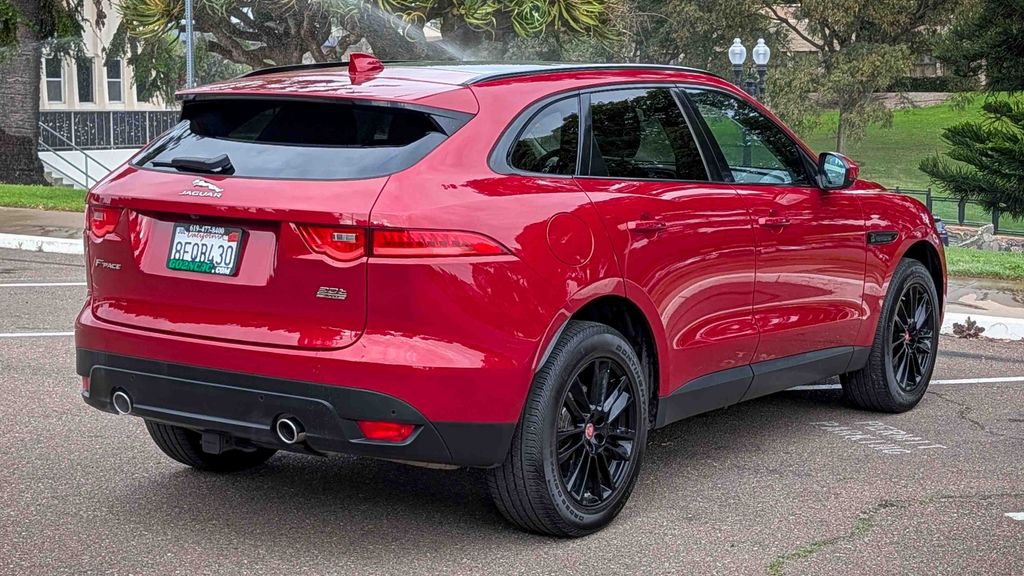 Used 2018 Jaguar F-PACE 30t Prestige 4D Sport Utility