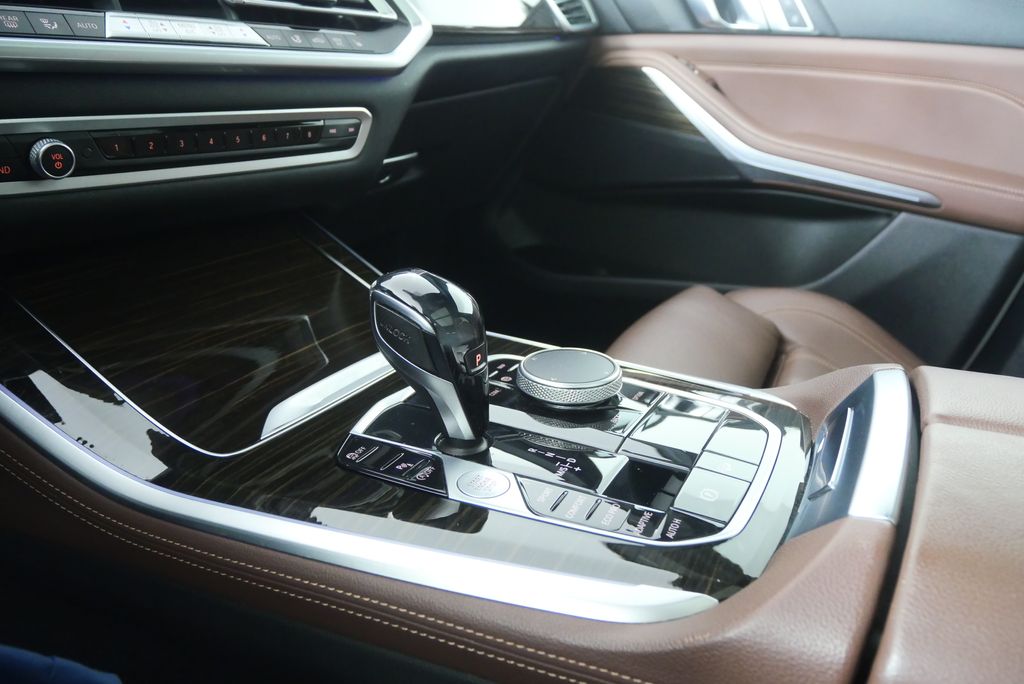 Thumbnail: 2020 BMW X5 - 22