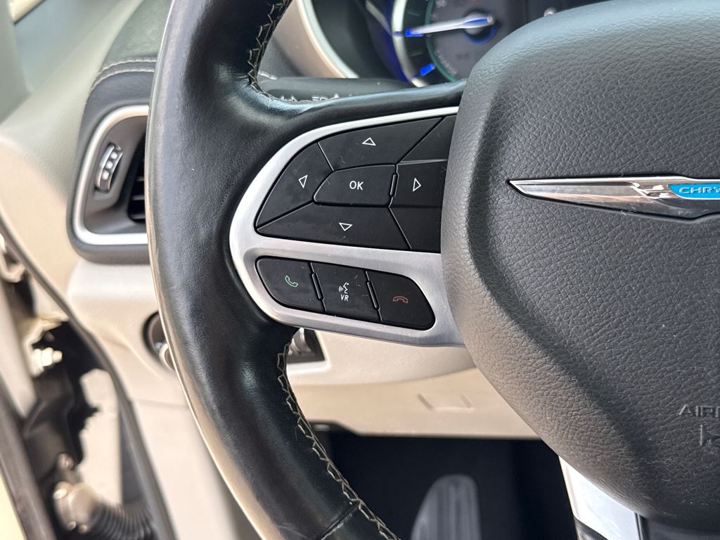 Certified Used 2021 Gray Chrysler Touring L image 15