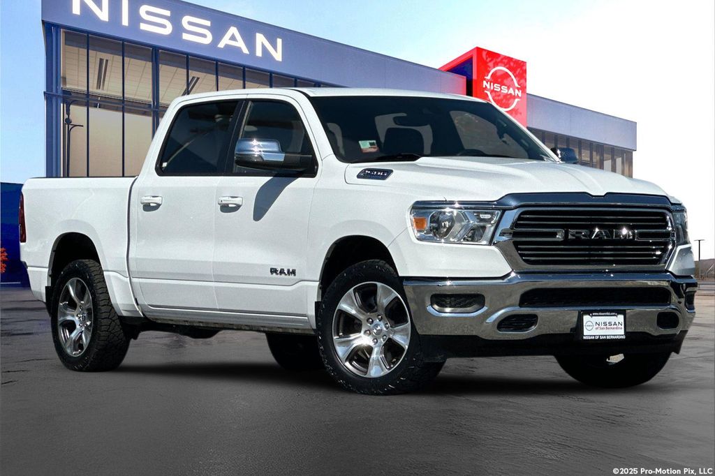 2024 RAM 1500 Laramie Crew Cab 5'7's photo