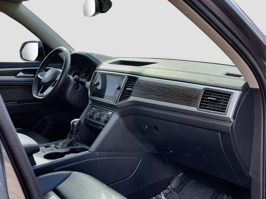 2021 Volkswagen Atlas 3.6L V6 SE w/Technology Gray at Bravo Nissan