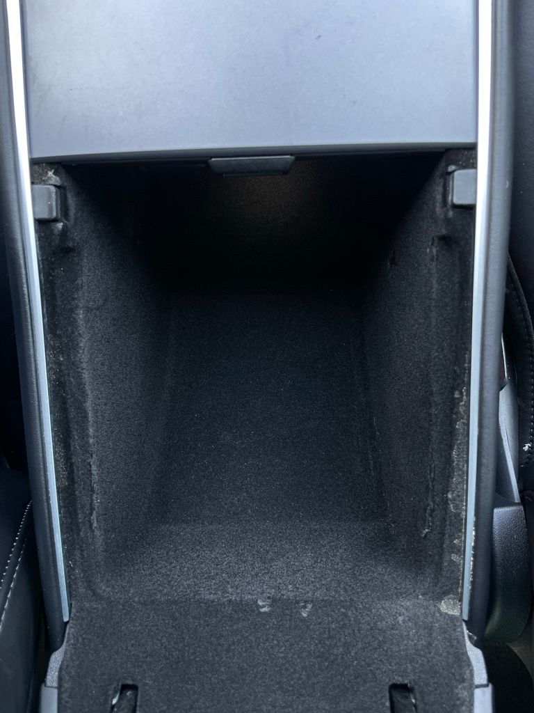 Thumbnail: 2022 Tesla Model 3 - 19