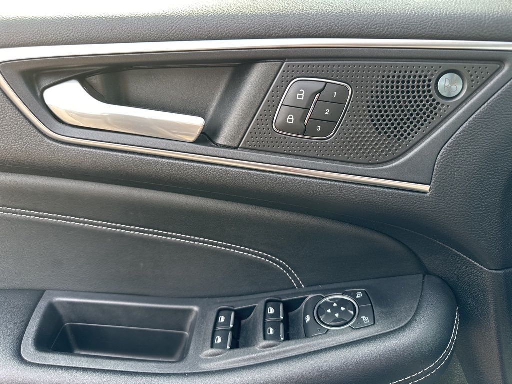 2022 Carbonized Gray Metallic Ford Edge Titanium AWD SUV