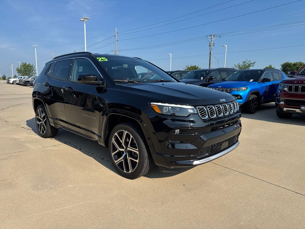 Diamond Black Crystal Pearlcoat 2025 Jeep Compass SUV / Crossover Four-Wheel Drive 8-Speed Automatic