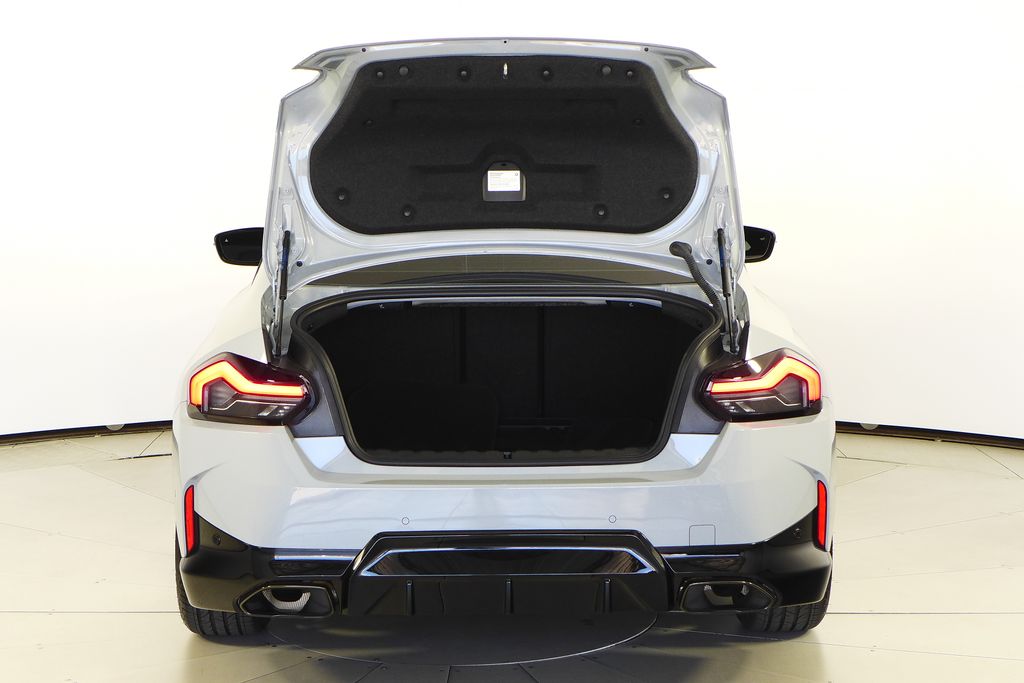 Thumbnail: 2023 BMW 2 Series - 10