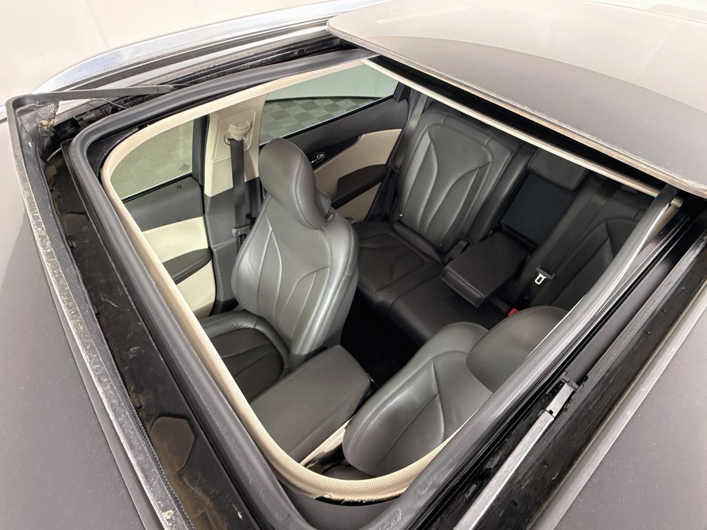 Thumbnail: 2019 Lincoln Nautilus - 22