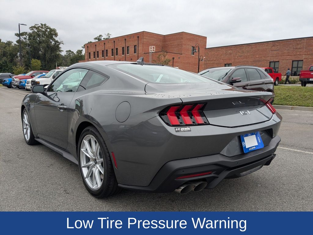 2025 Ford Mustang GT Premium Fastback