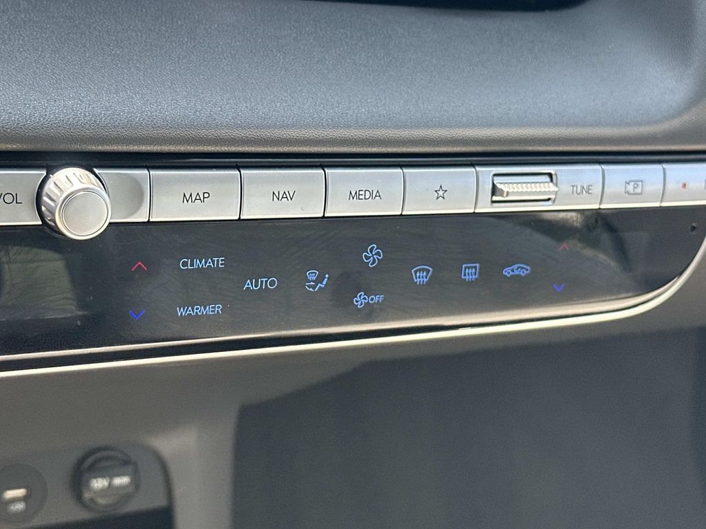 Certified Used 2024 Gray Hyundai Limited image 25