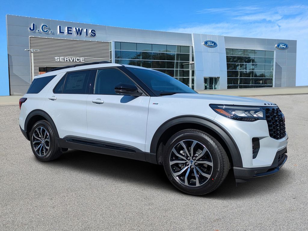 2026 Ford Explorer ST-LINE RWD's photo