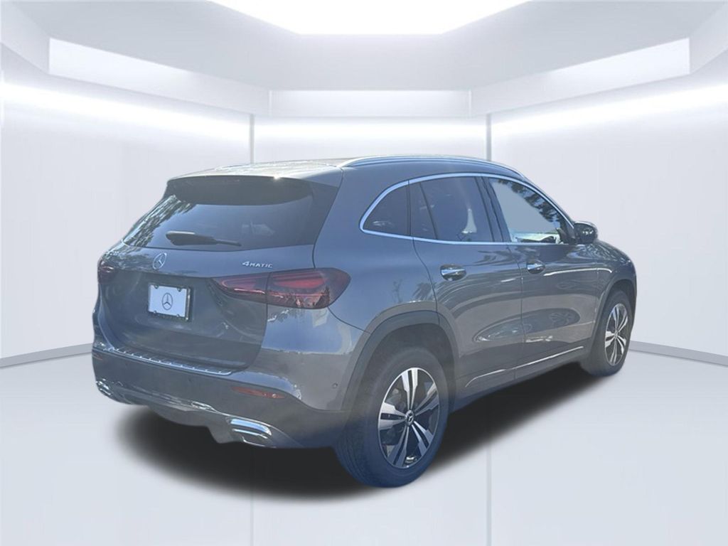 Thumbnail: 2026 Mercedes-Benz GLA - 5