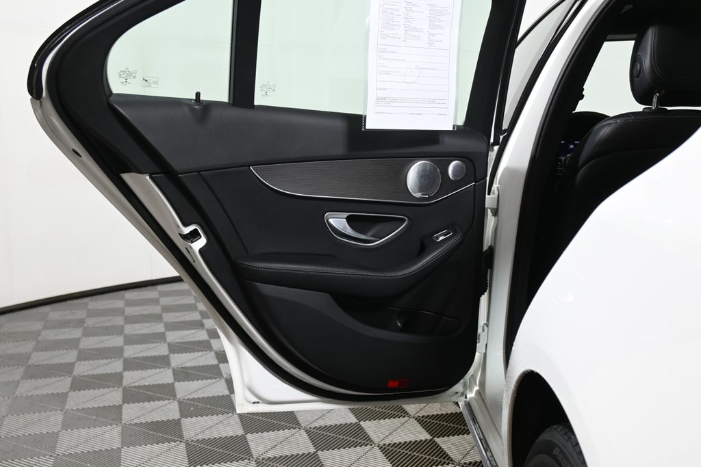 Thumbnail: 2019 Mercedes-Benz C-Class - 32