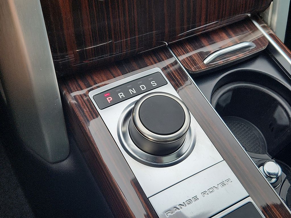 Thumbnail: 2015 Land Rover Range Rover - 15