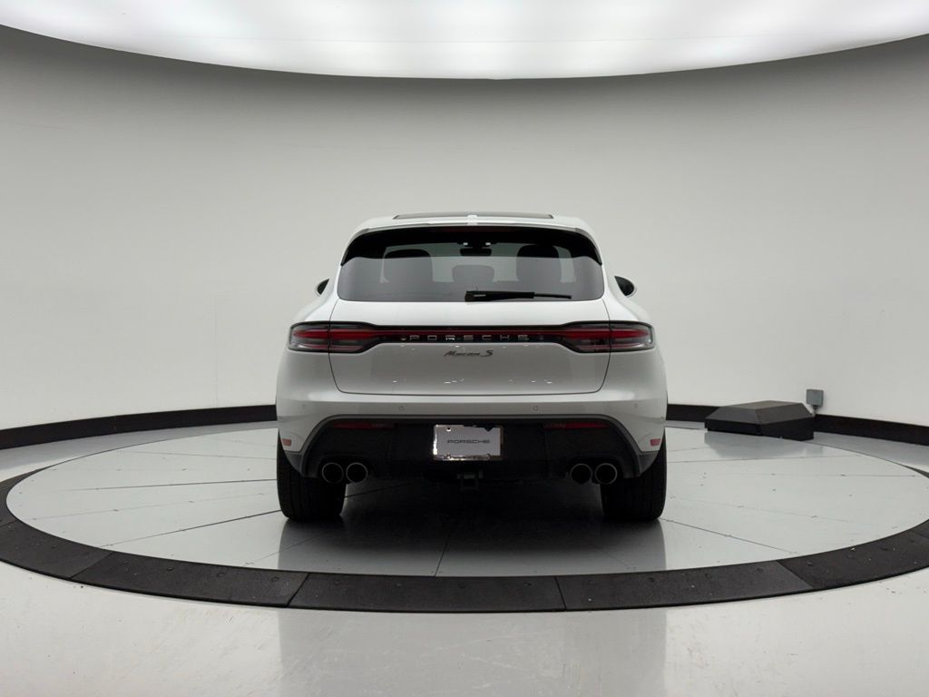 Thumbnail: 2023 Porsche Macan - 6