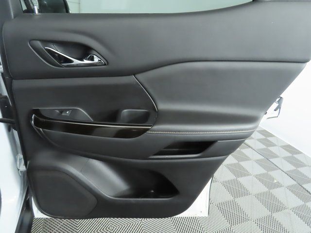 2023 GMC Acadia AT4 28