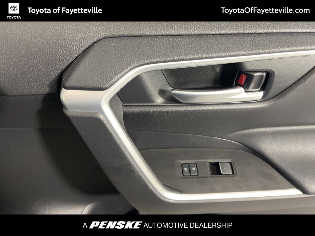 Thumbnail: 2025 Toyota RAV4 - 11