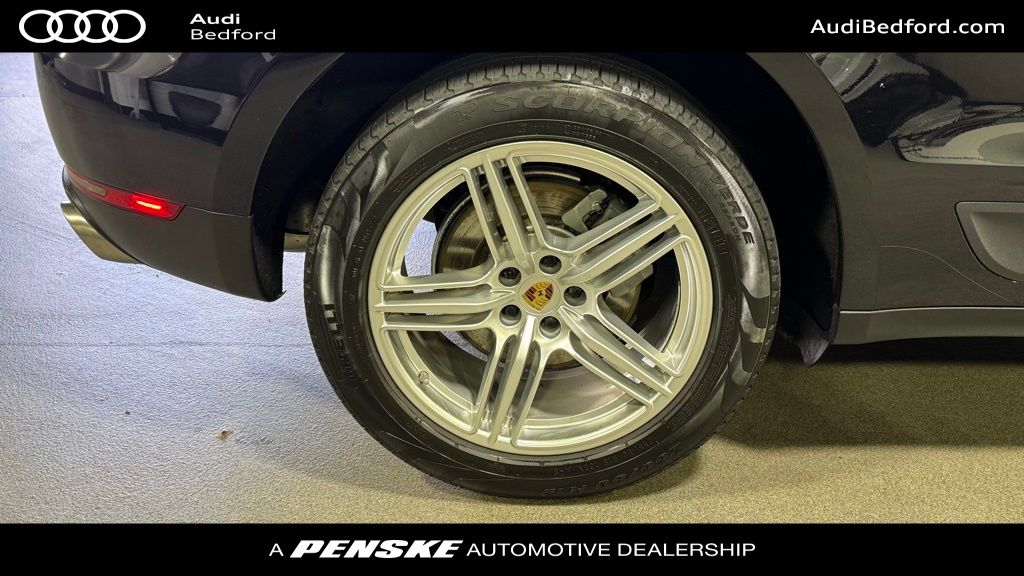 Thumbnail: 2020 Porsche Macan - 8