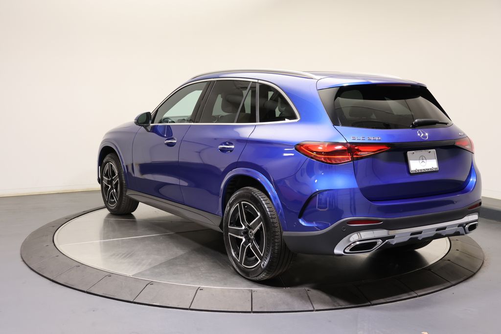 Thumbnail: 2026 Mercedes-Benz GLC - 5