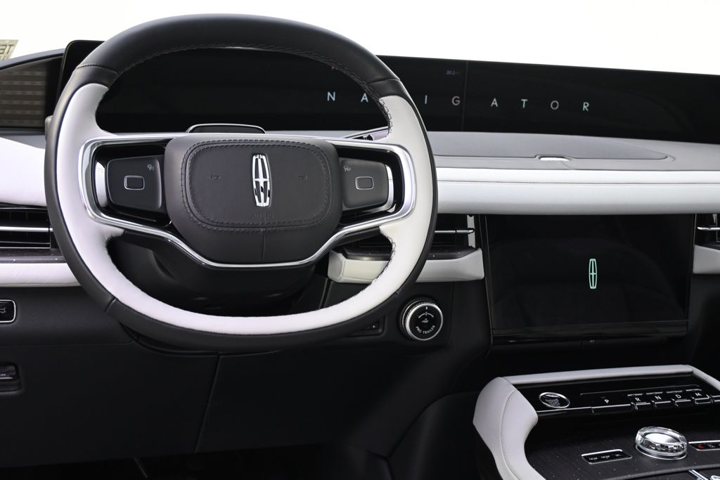 New 2026 White Lincoln Black Label image 12