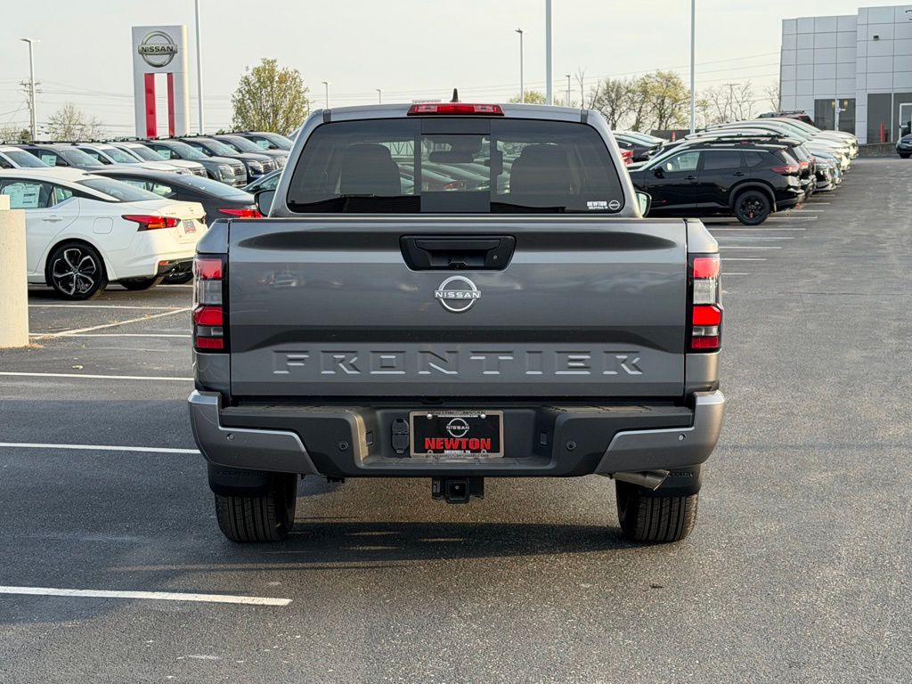 View vehicle photo 5