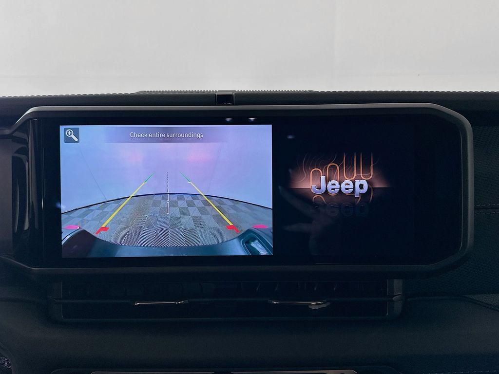 Thumbnail: 2024 Jeep Gladiator - 13