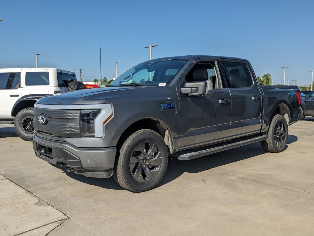2025 Ford F-150 Lightning Flash