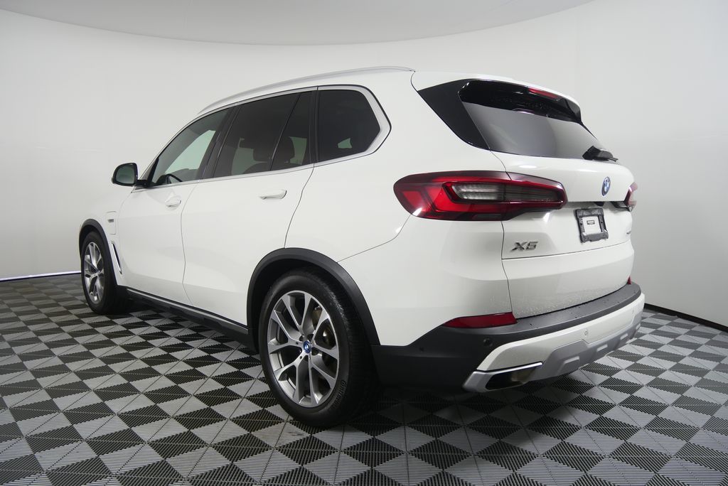 Thumbnail: 2023 BMW X5 - 5