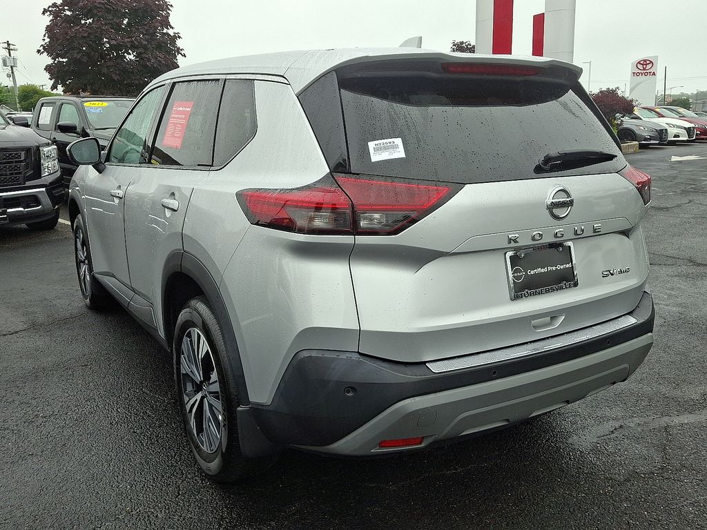 2021 Nissan Rogue SV 4